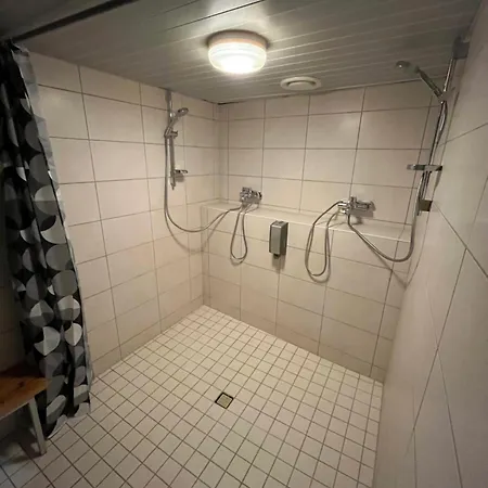 Gasthuis Hobeda 6 *
